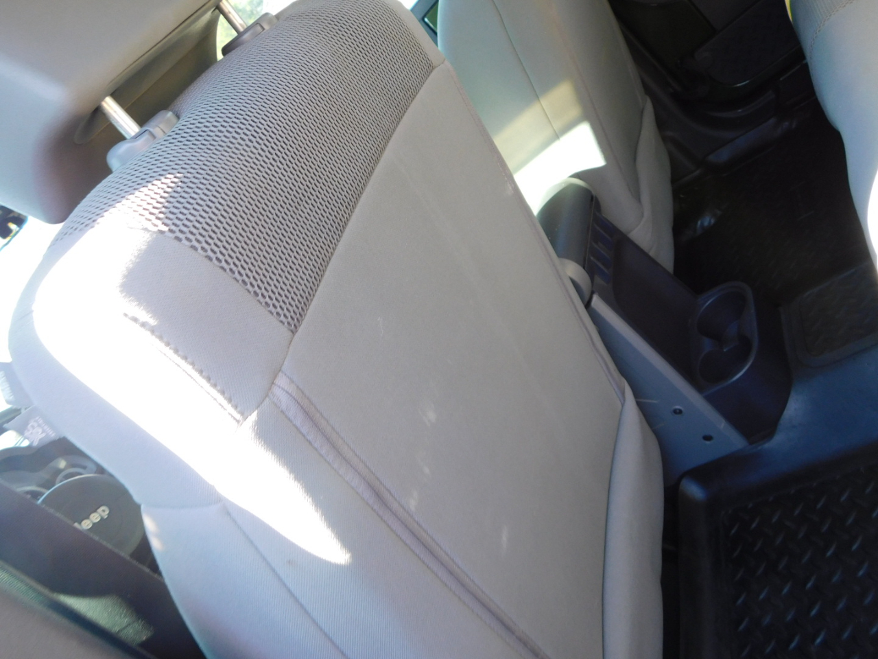 Jeep Wrangler 4WD 4dr Unlimited Sahara 2007