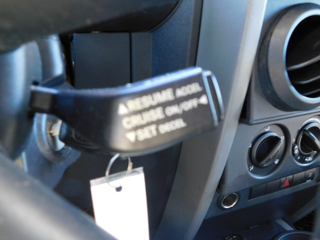 Jeep Wrangler 4WD 4dr Unlimited Sahara 2007