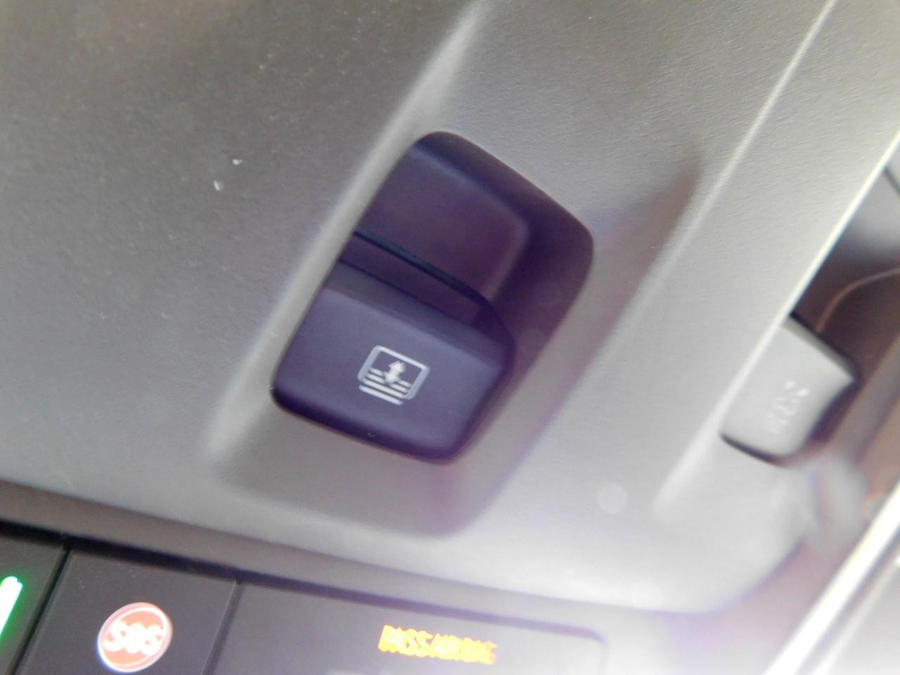 Chevrolet Suburban 2WD 4dr LT 2025