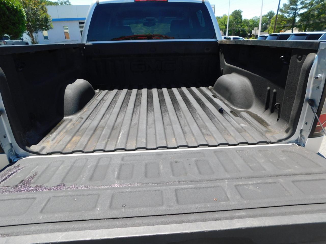 GMC Sierra 1500 4WD Crew Cab 143.5" SLT 2017