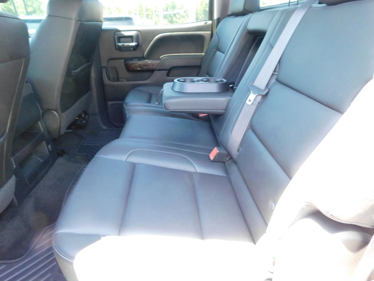 GMC Sierra 1500 4WD Crew Cab 143.5" SLT 2017