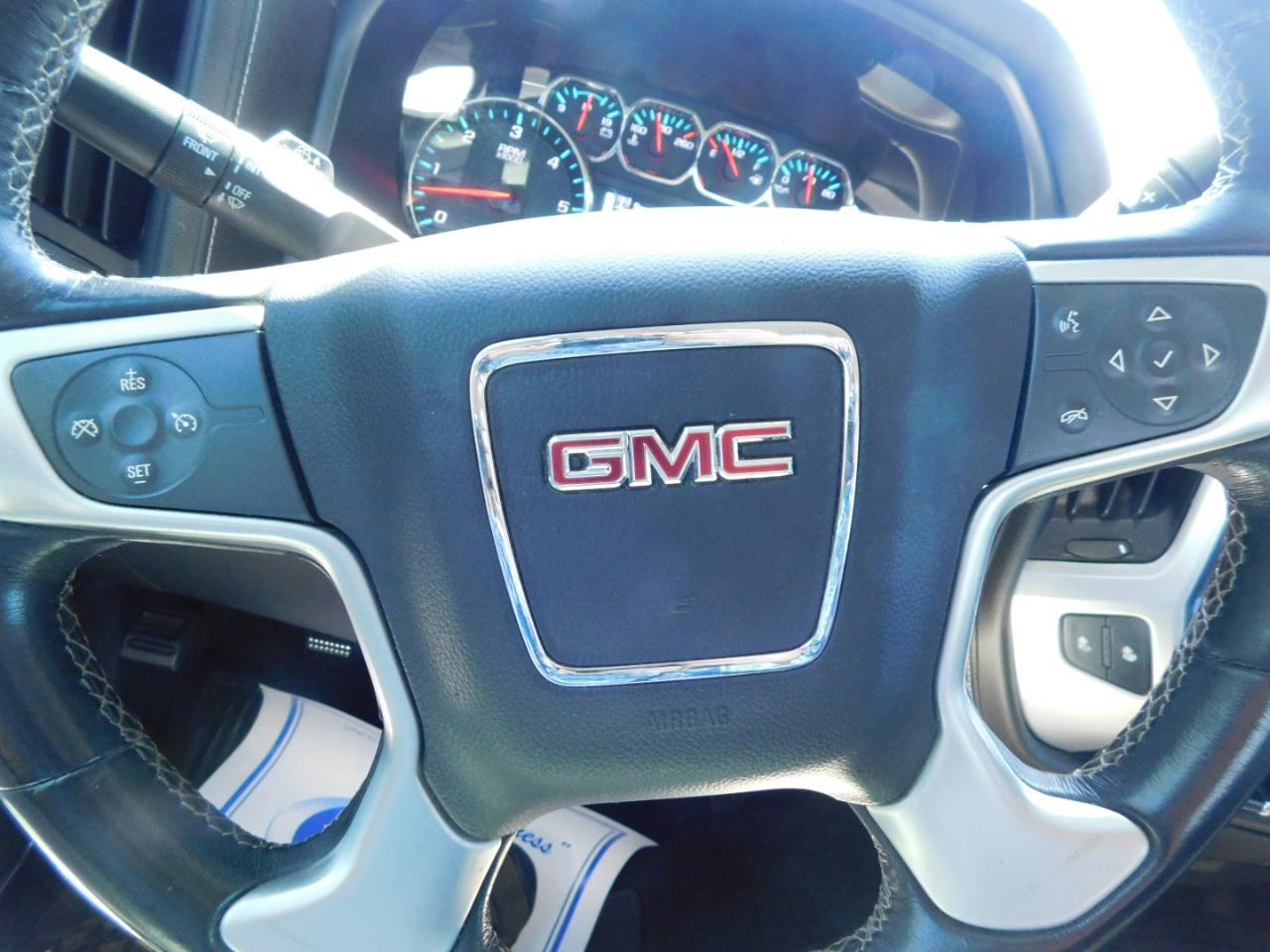 GMC Sierra 1500 4WD Crew Cab 143.5" SLT 2017