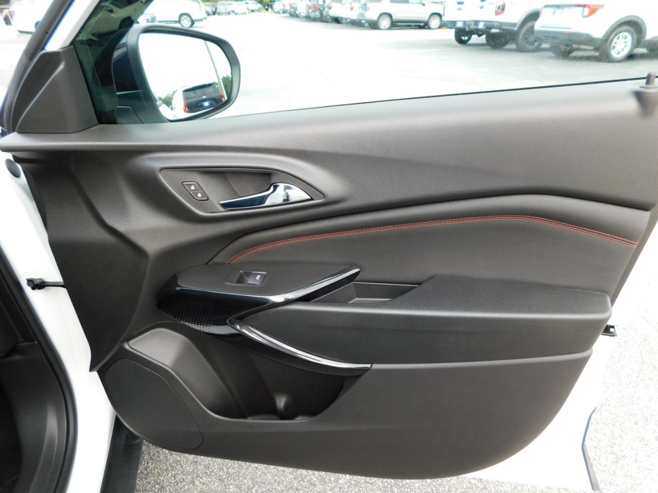 Chevrolet Trax FWD 4dr 2RS 2025