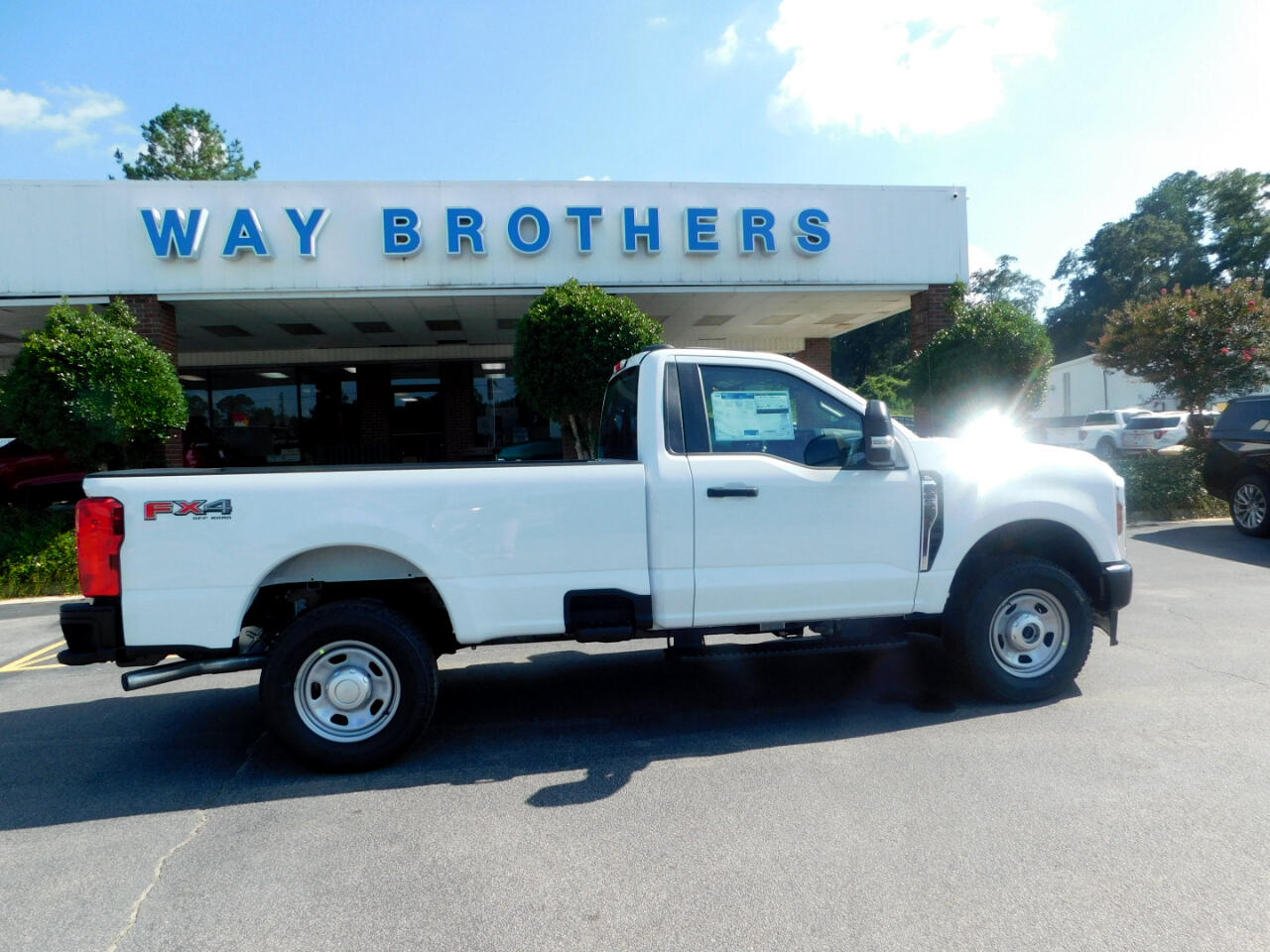 Ford Super Duty F-350 SRW XL 4WD Reg Cab 8' Box 2026 Ford Super Duty F-350 SRW XL 4WD Reg Cab 8' Box 2026