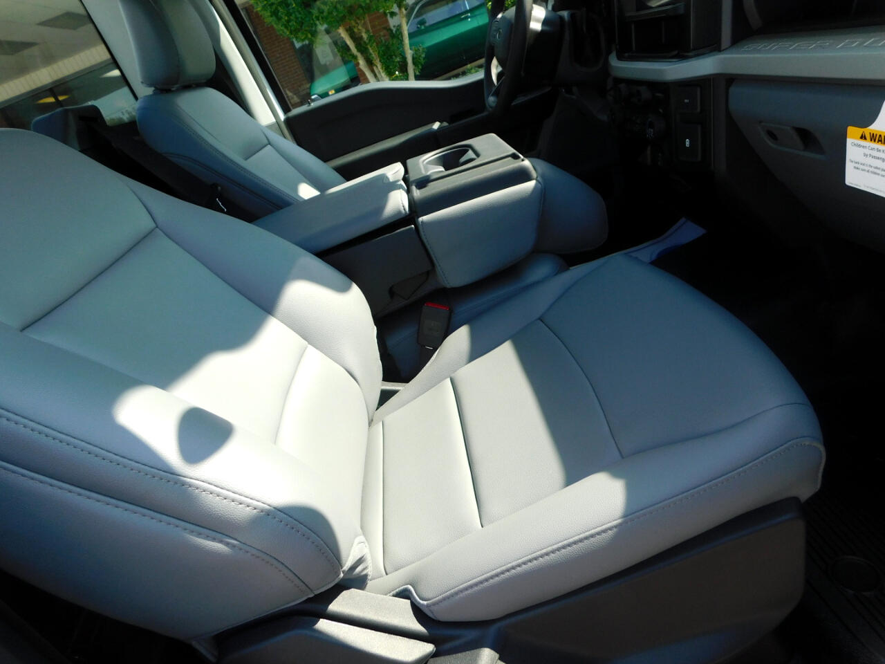 Ford Super Duty F-350 SRW XL 4WD Reg Cab 8' Box 2026 Ford Super Duty F-350 SRW XL 4WD Reg Cab 8' Box 2026