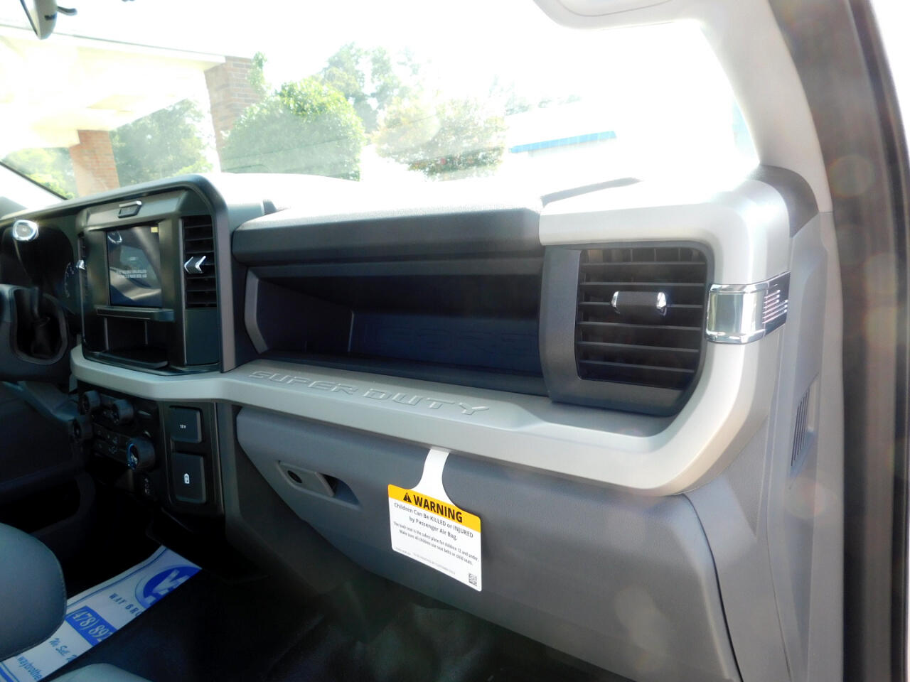 Ford Super Duty F-350 SRW XL 4WD Reg Cab 8' Box 2026 Ford Super Duty F-350 SRW XL 4WD Reg Cab 8' Box 2026