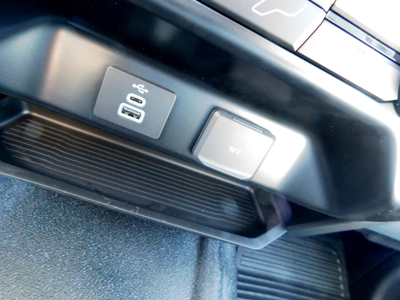 Ford Super Duty F-350 SRW XL 4WD Reg Cab 8' Box 2026 Ford Super Duty F-350 SRW XL 4WD Reg Cab 8' Box 2026