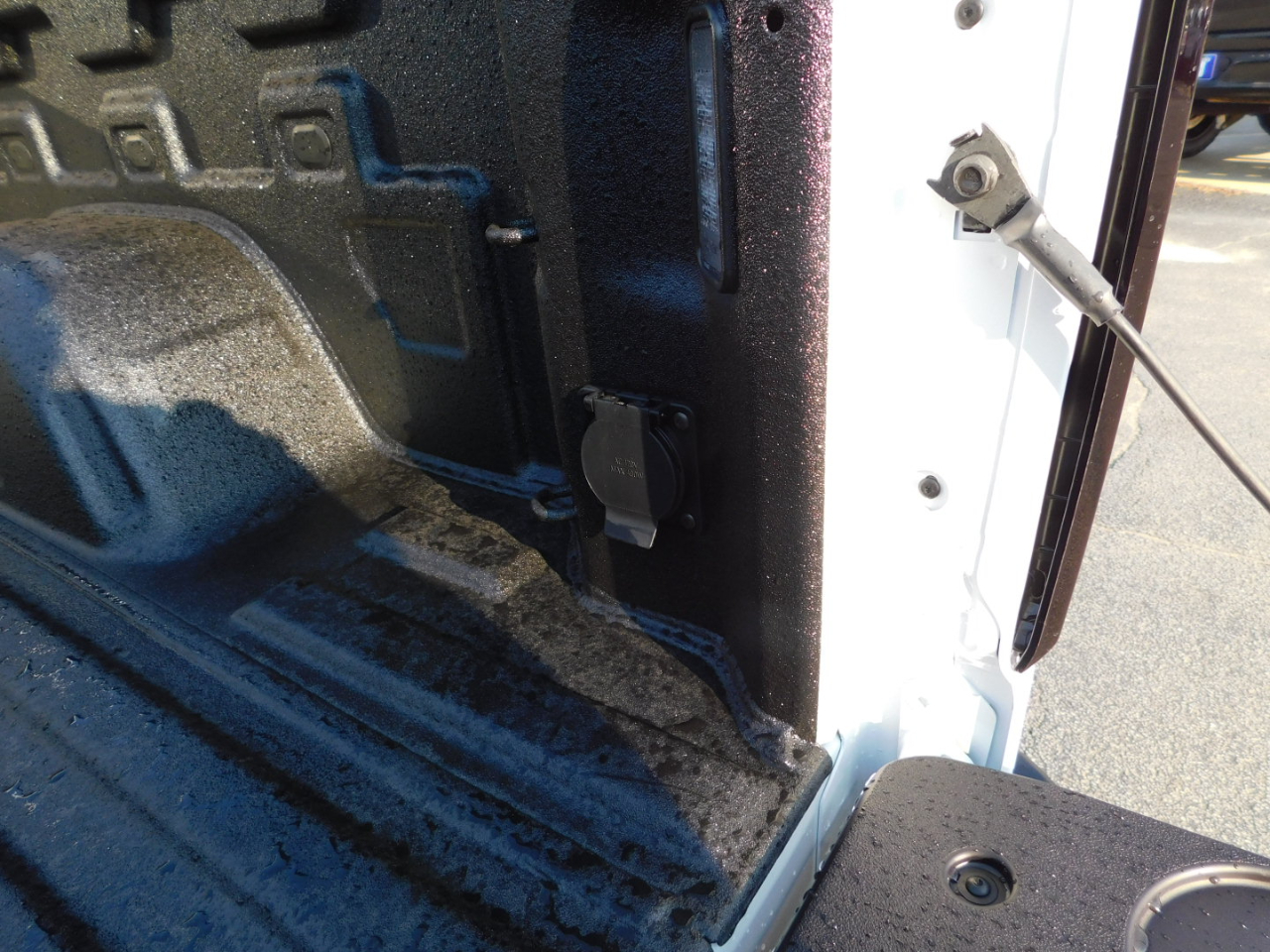 GMC Sierra 1500 4WD Crew Cab 147" SLT 2026 GMC Sierra 1500 4WD Crew Cab 147" SLT 2026