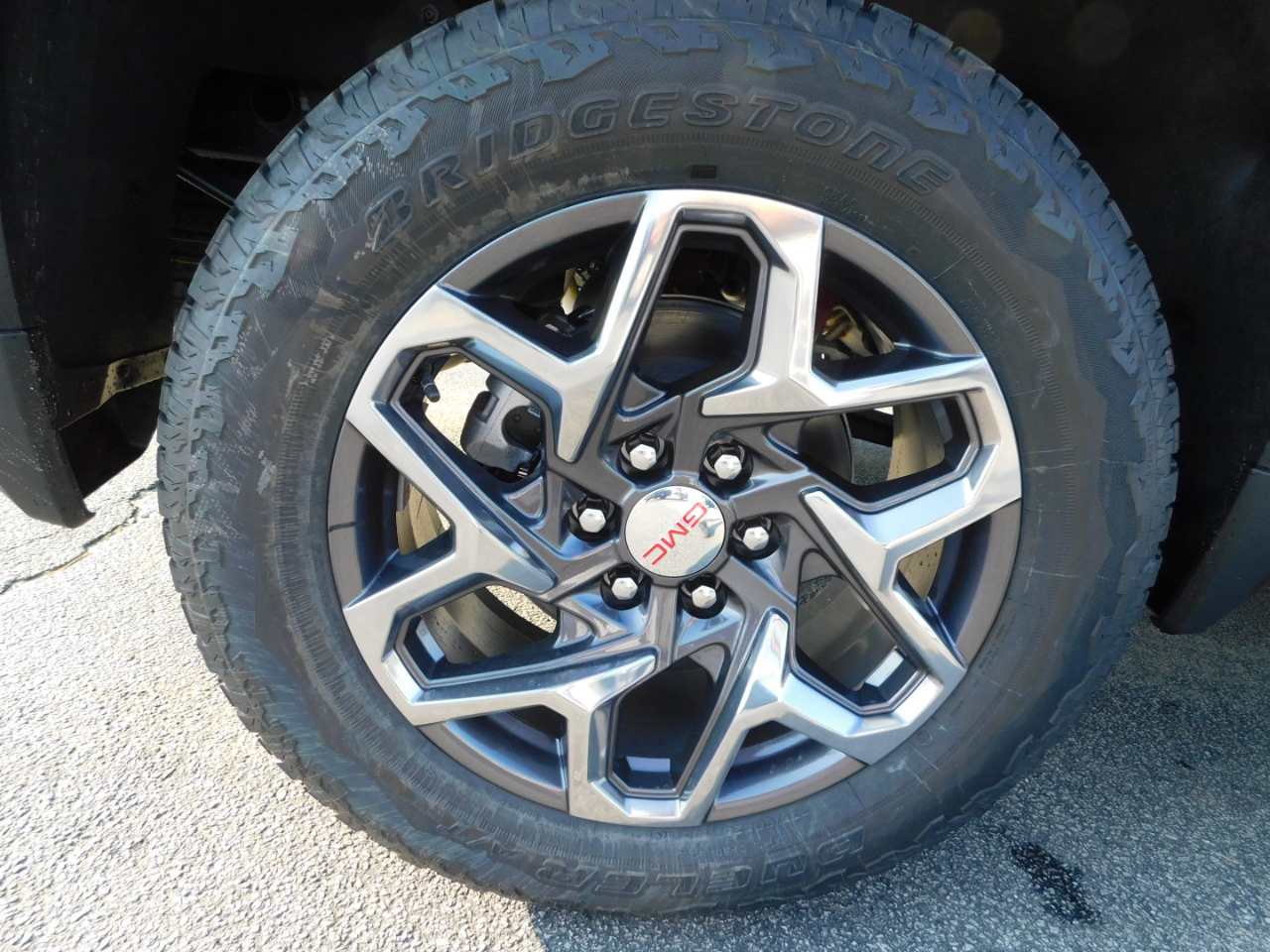 GMC Sierra 1500 4WD Crew Cab 147" SLT 2026 GMC Sierra 1500 4WD Crew Cab 147" SLT 2026