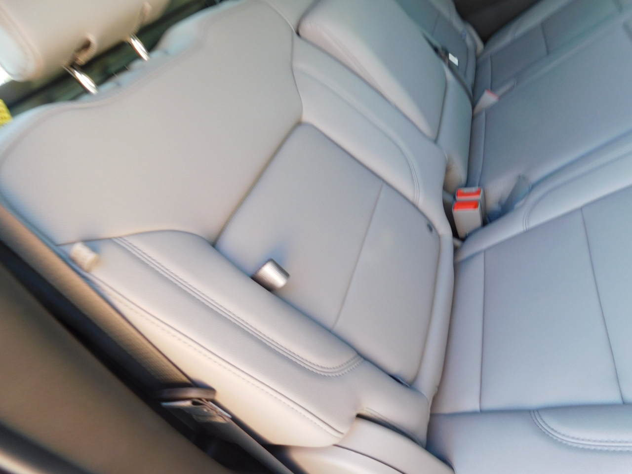 GMC Sierra 1500 4WD Crew Cab 147" SLT 2026 GMC Sierra 1500 4WD Crew Cab 147" SLT 2026