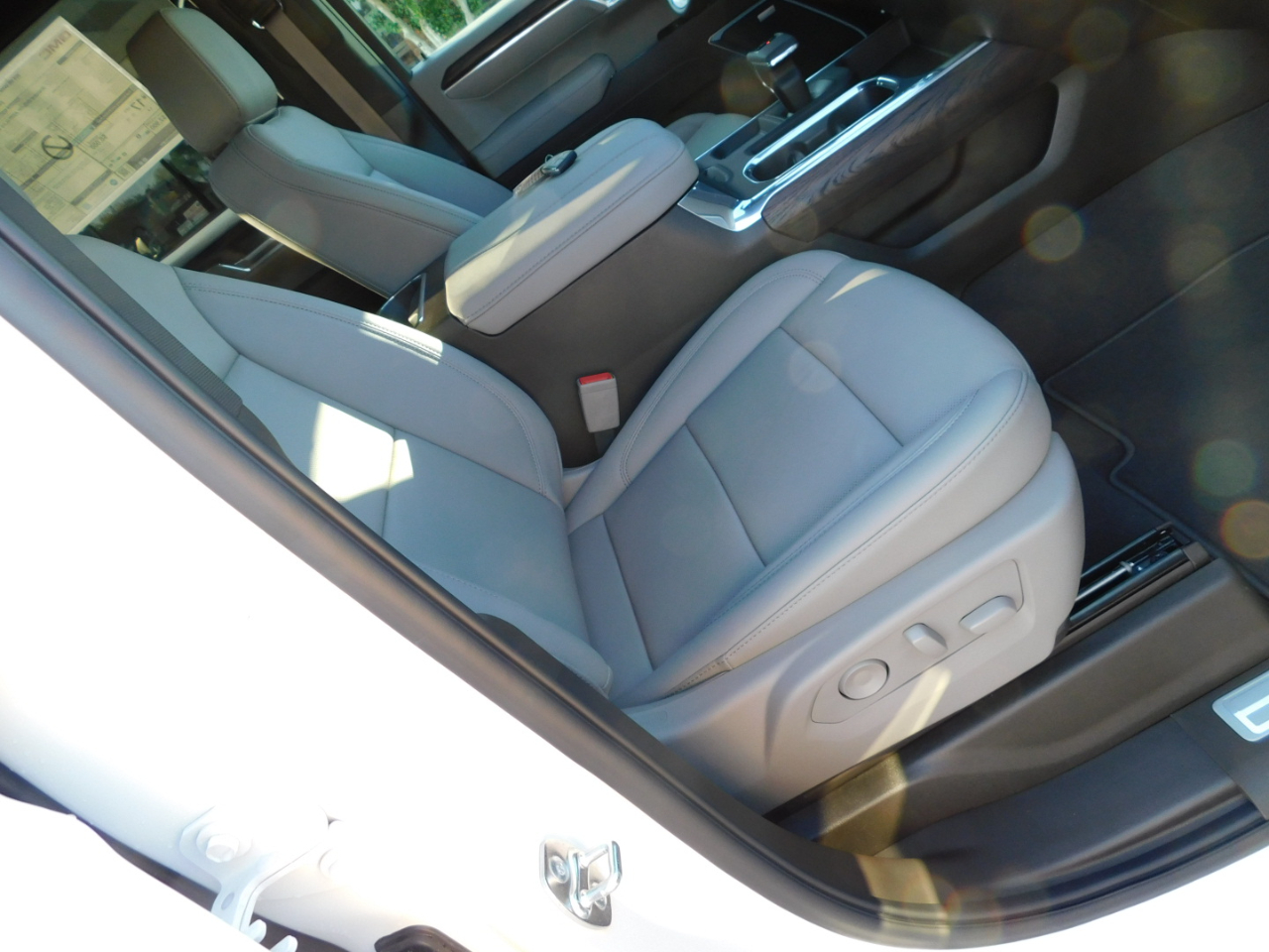 GMC Sierra 1500 4WD Crew Cab 147" SLT 2026 GMC Sierra 1500 4WD Crew Cab 147" SLT 2026