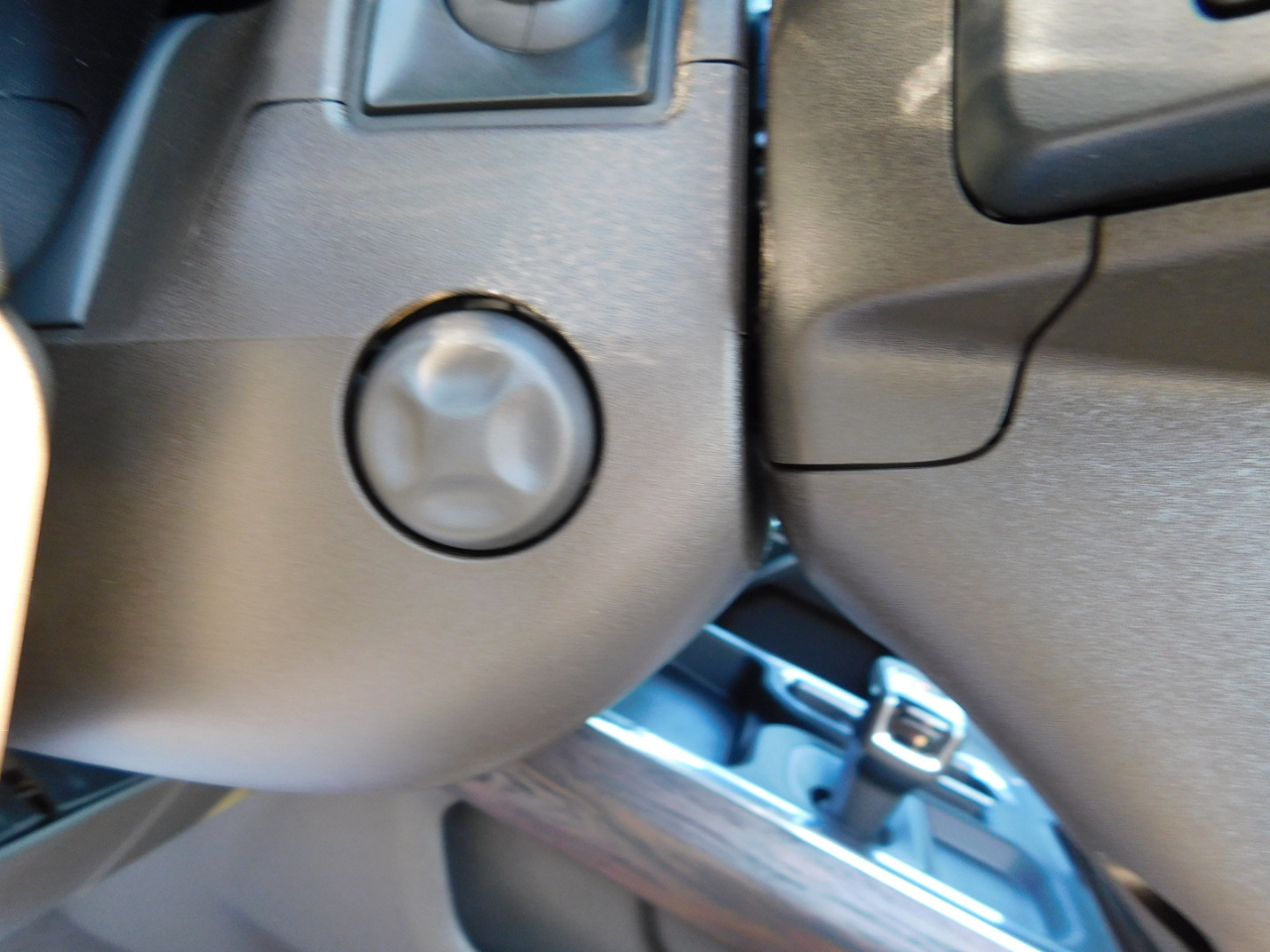 GMC Sierra 1500 4WD Crew Cab 147" SLT 2026 GMC Sierra 1500 4WD Crew Cab 147" SLT 2026