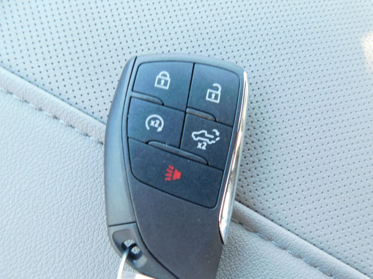 GMC Sierra 1500 4WD Crew Cab 147" SLT 2026 GMC Sierra 1500 4WD Crew Cab 147" SLT 2026