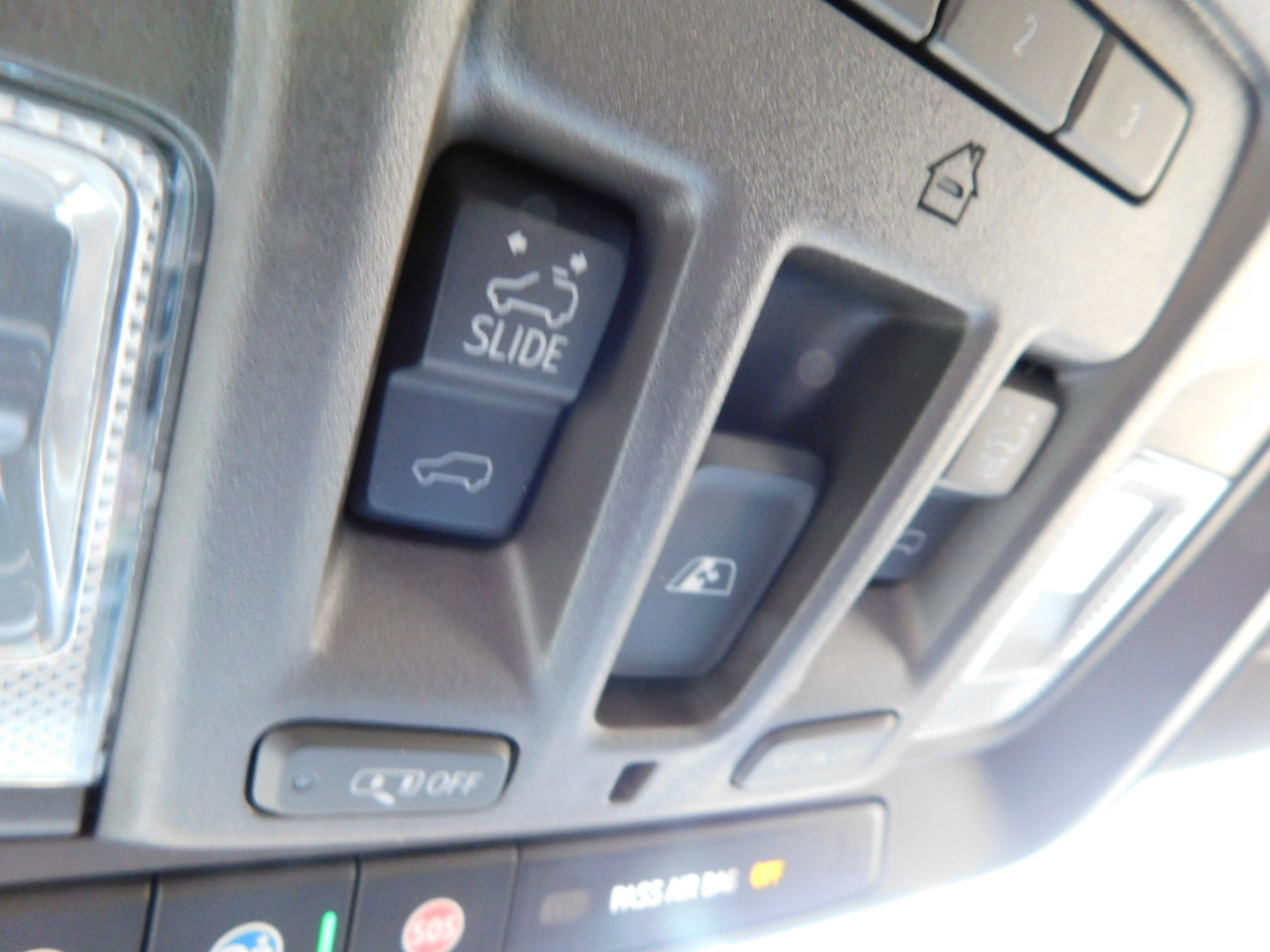 GMC Sierra 1500 4WD Crew Cab 147" SLT 2026 GMC Sierra 1500 4WD Crew Cab 147" SLT 2026