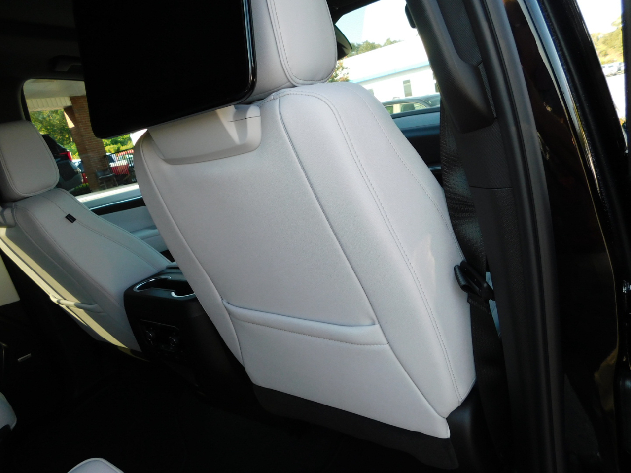 Chevrolet Tahoe 2WD 4dr Premier 2026 Chevrolet Tahoe 2WD 4dr Premier 2026