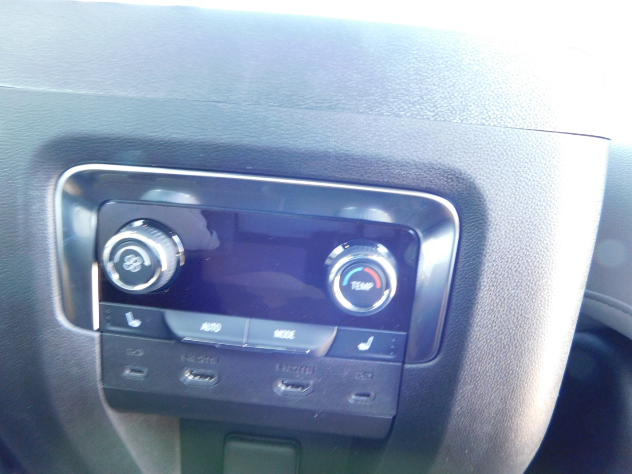 Chevrolet Tahoe 2WD 4dr Premier 2026 Chevrolet Tahoe 2WD 4dr Premier 2026