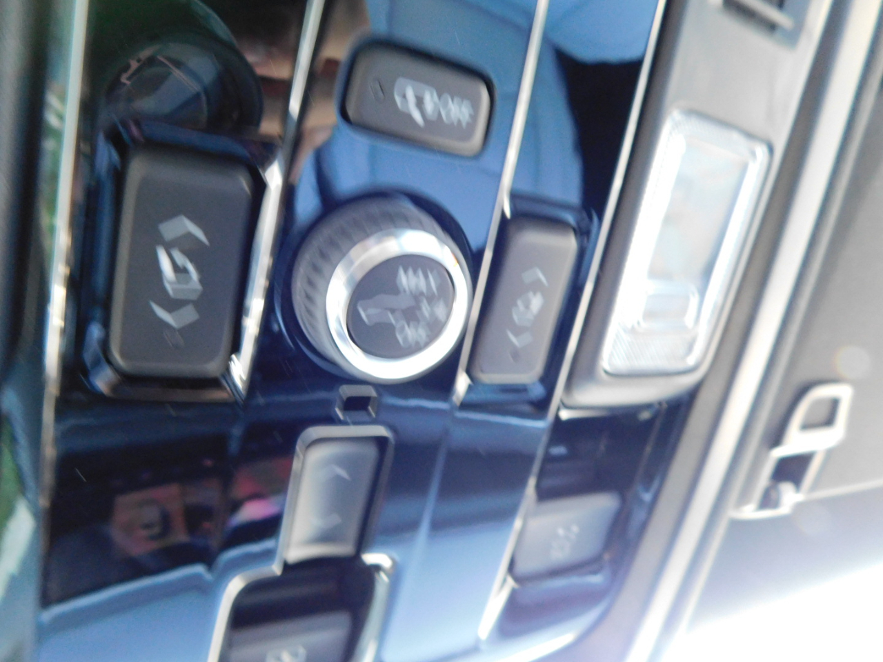 Chevrolet Tahoe 2WD 4dr Premier 2026 Chevrolet Tahoe 2WD 4dr Premier 2026