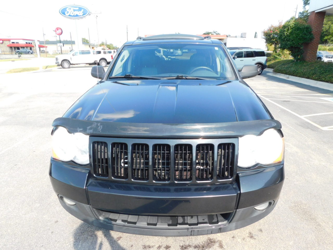 Jeep Grand Cherokee 4WD 4dr Laredo 2010 Jeep Grand Cherokee 4WD 4dr Laredo 2010