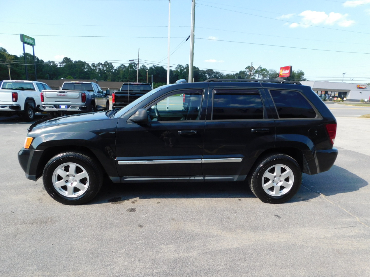 Jeep Grand Cherokee 4WD 4dr Laredo 2010 Jeep Grand Cherokee 4WD 4dr Laredo 2010