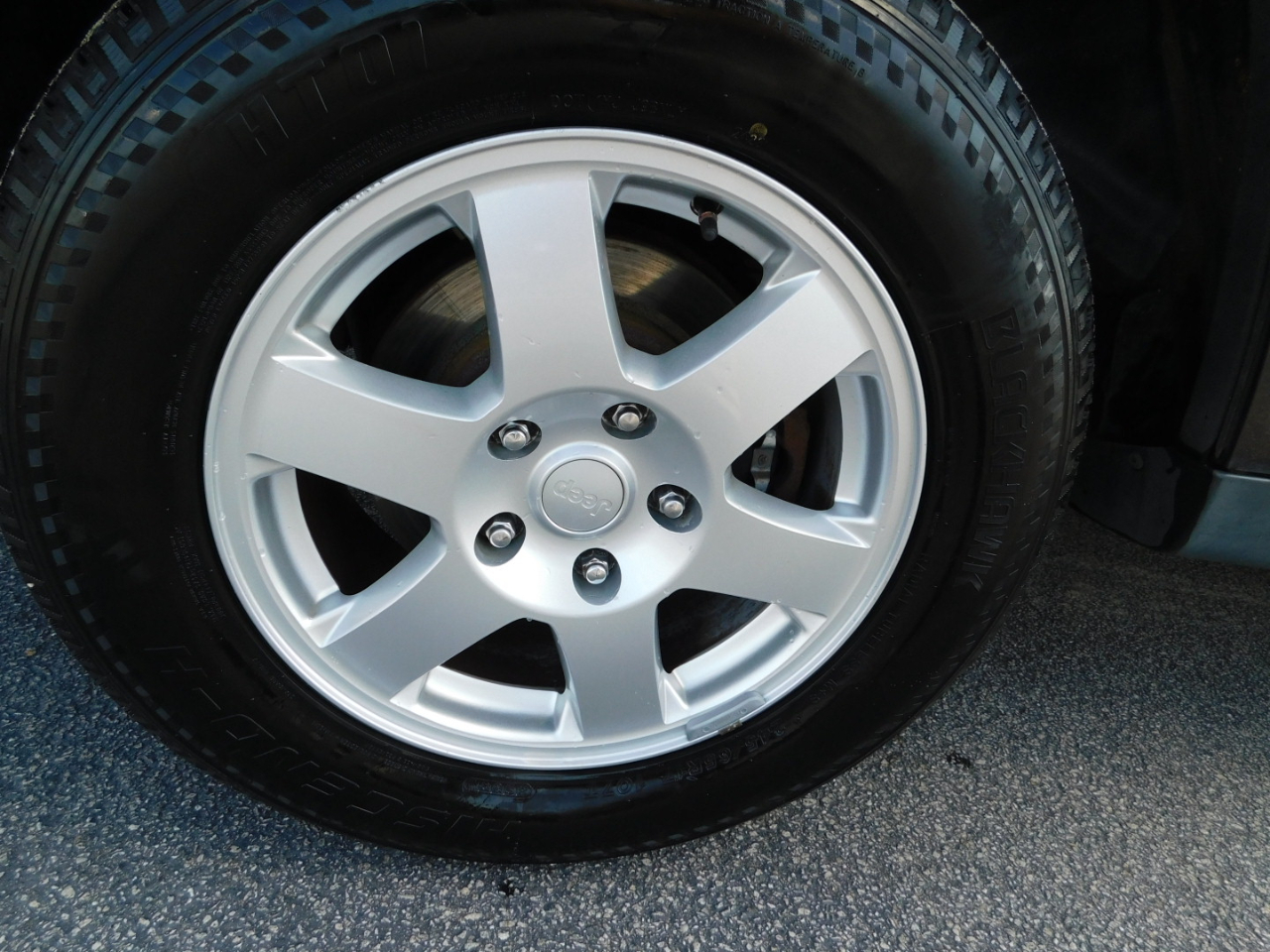 Jeep Grand Cherokee 4WD 4dr Laredo 2010 Jeep Grand Cherokee 4WD 4dr Laredo 2010