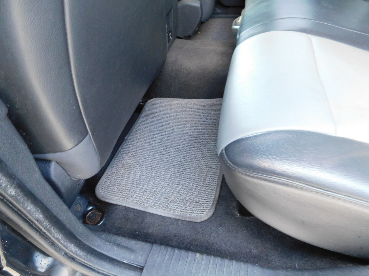 Jeep Grand Cherokee 4WD 4dr Laredo 2010 Jeep Grand Cherokee 4WD 4dr Laredo 2010