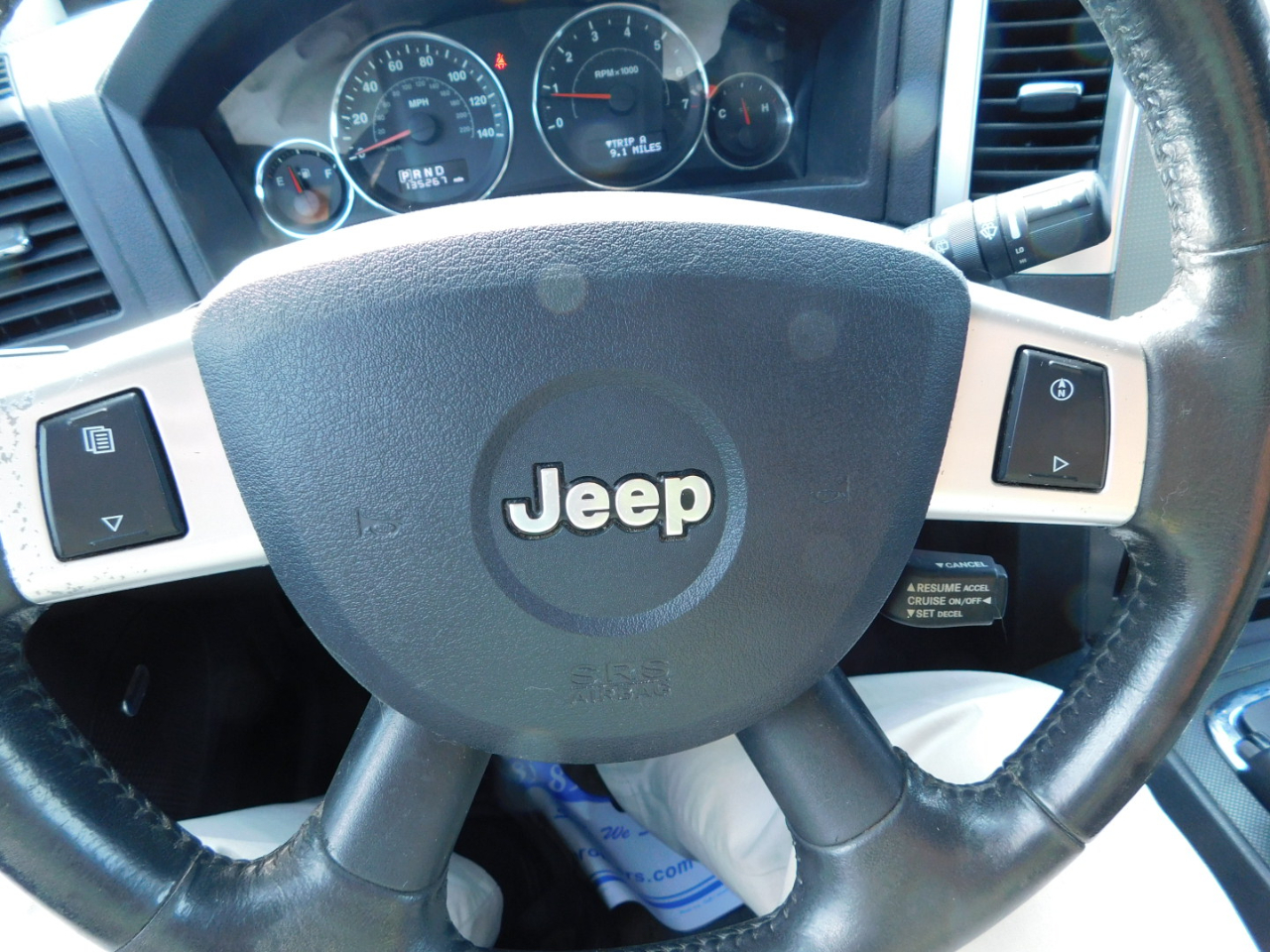 Jeep Grand Cherokee 4WD 4dr Laredo 2010 Jeep Grand Cherokee 4WD 4dr Laredo 2010