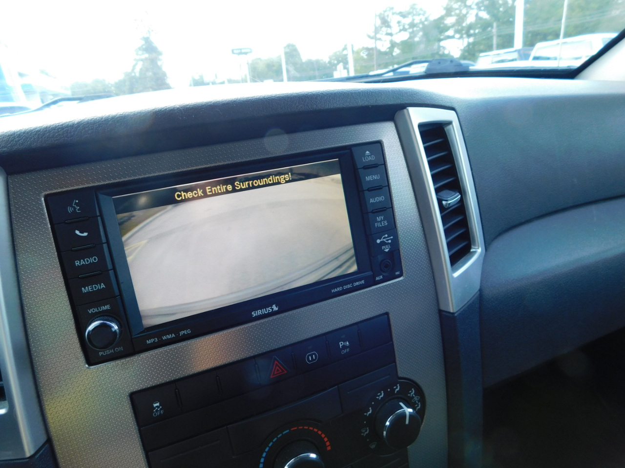 Jeep Grand Cherokee 4WD 4dr Laredo 2010 Jeep Grand Cherokee 4WD 4dr Laredo 2010