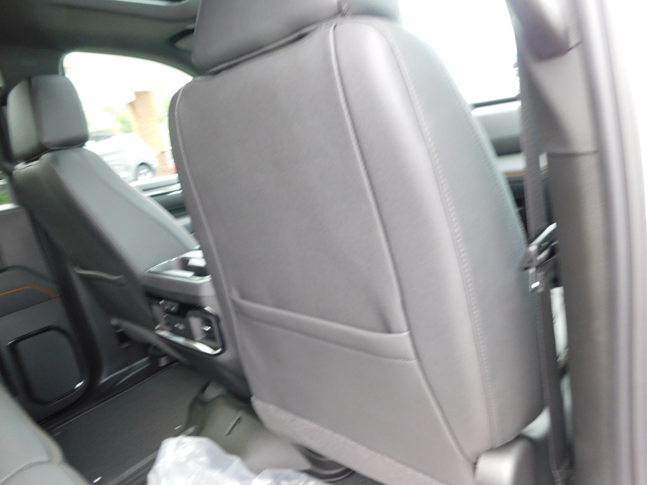 GMC Sierra 3500HD 4WD Crew Cab 159" AT4 2026 GMC Sierra 3500HD 4WD Crew Cab 159" AT4 2026