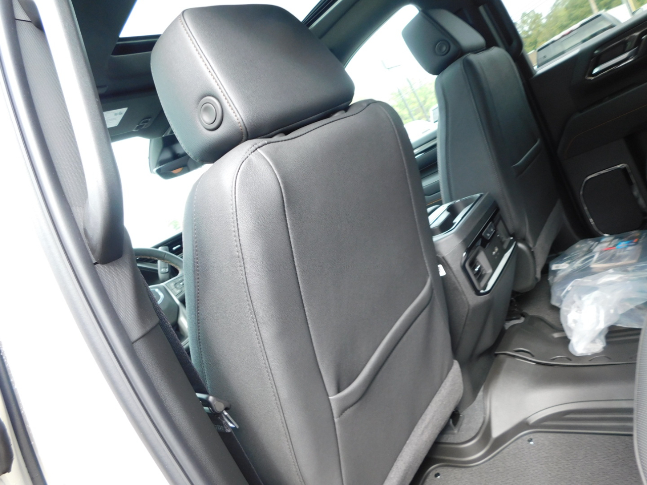 GMC Sierra 3500HD 4WD Crew Cab 159" AT4 2026 GMC Sierra 3500HD 4WD Crew Cab 159" AT4 2026