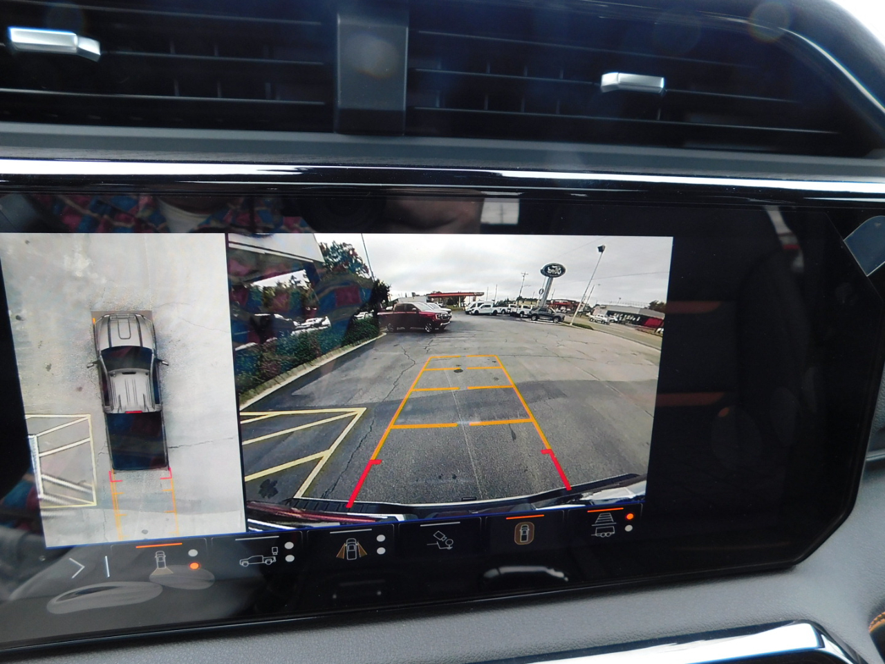 GMC Sierra 3500HD 4WD Crew Cab 159" AT4 2026 GMC Sierra 3500HD 4WD Crew Cab 159" AT4 2026