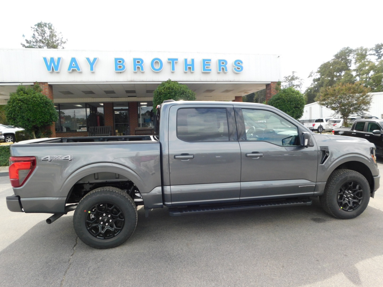 2025 Ford F-150 XLT 4WD SUPERCREW 5.5' BO