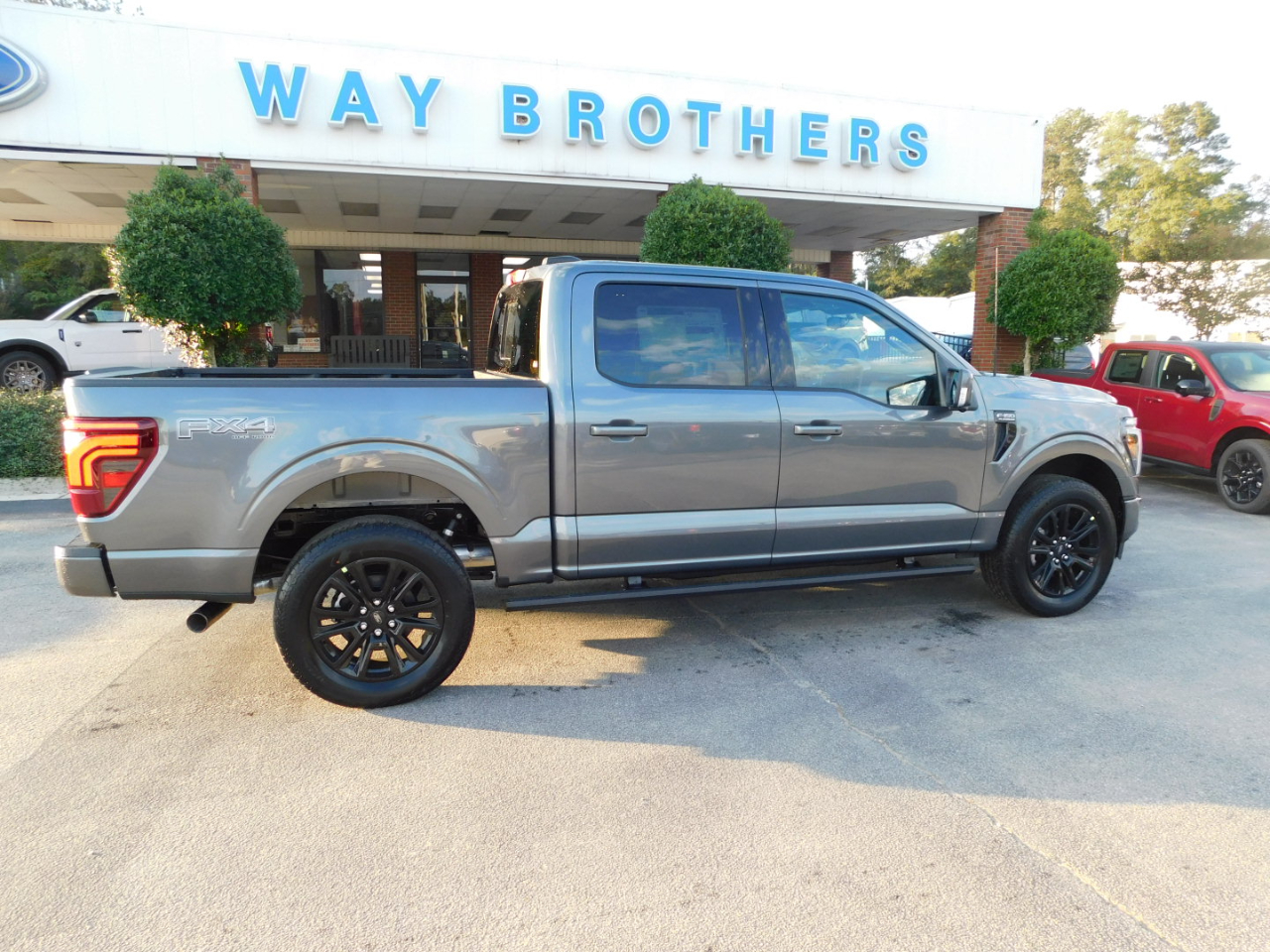 2025 Ford F-150 PLATINUM 4WD SUPERCREW 5.