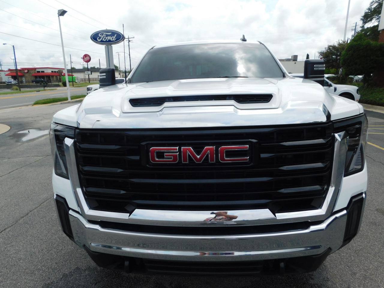 GMC Sierra 2500HD 4WD Crew Cab 159" Pro 2024