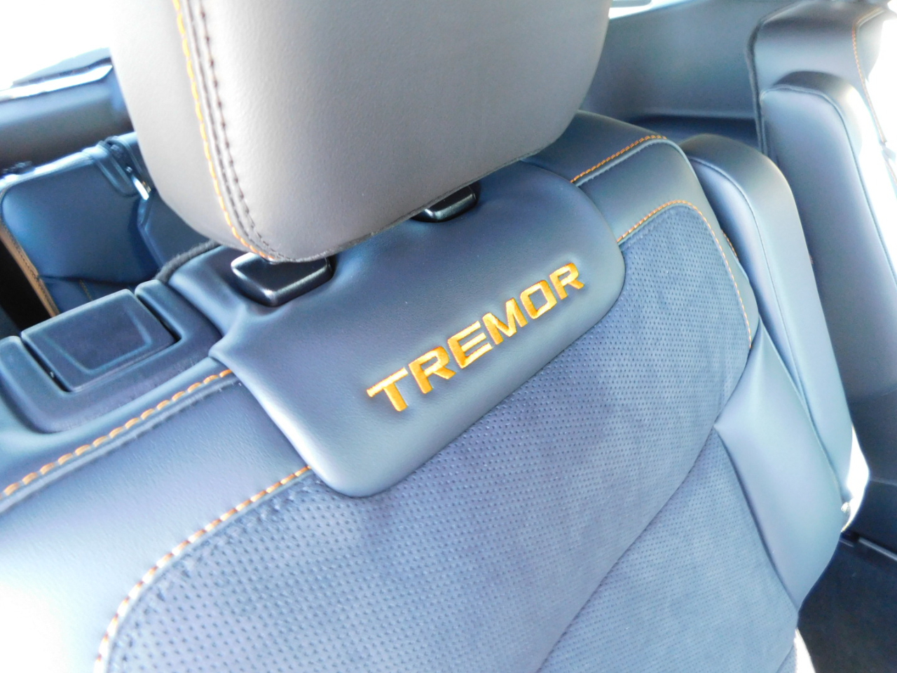 Ford Explorer Tremor 4WD 2026