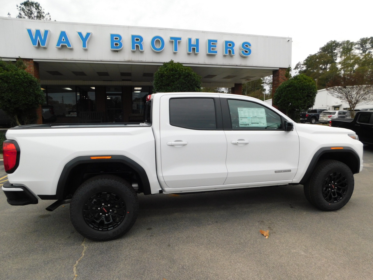 GMC Canyon 2WD Crew Cab Elevation 2026