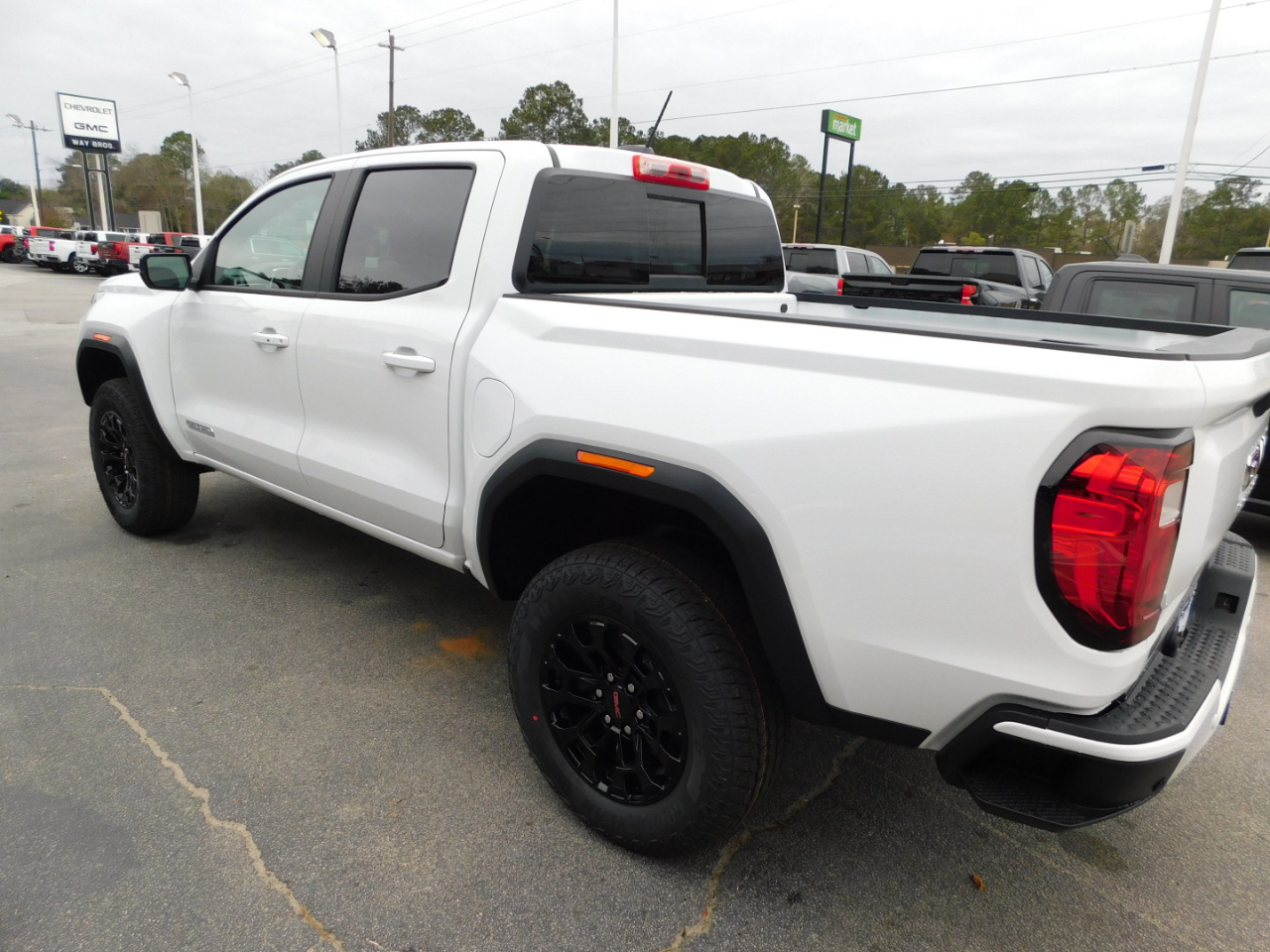 GMC Canyon 2WD Crew Cab Elevation 2026