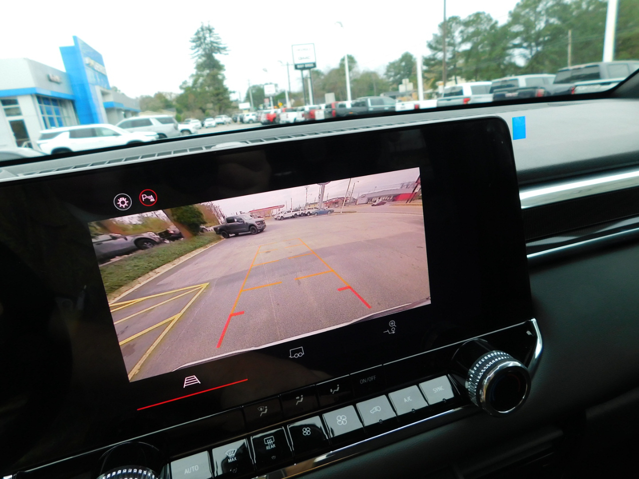 GMC Canyon 2WD Crew Cab Elevation 2026