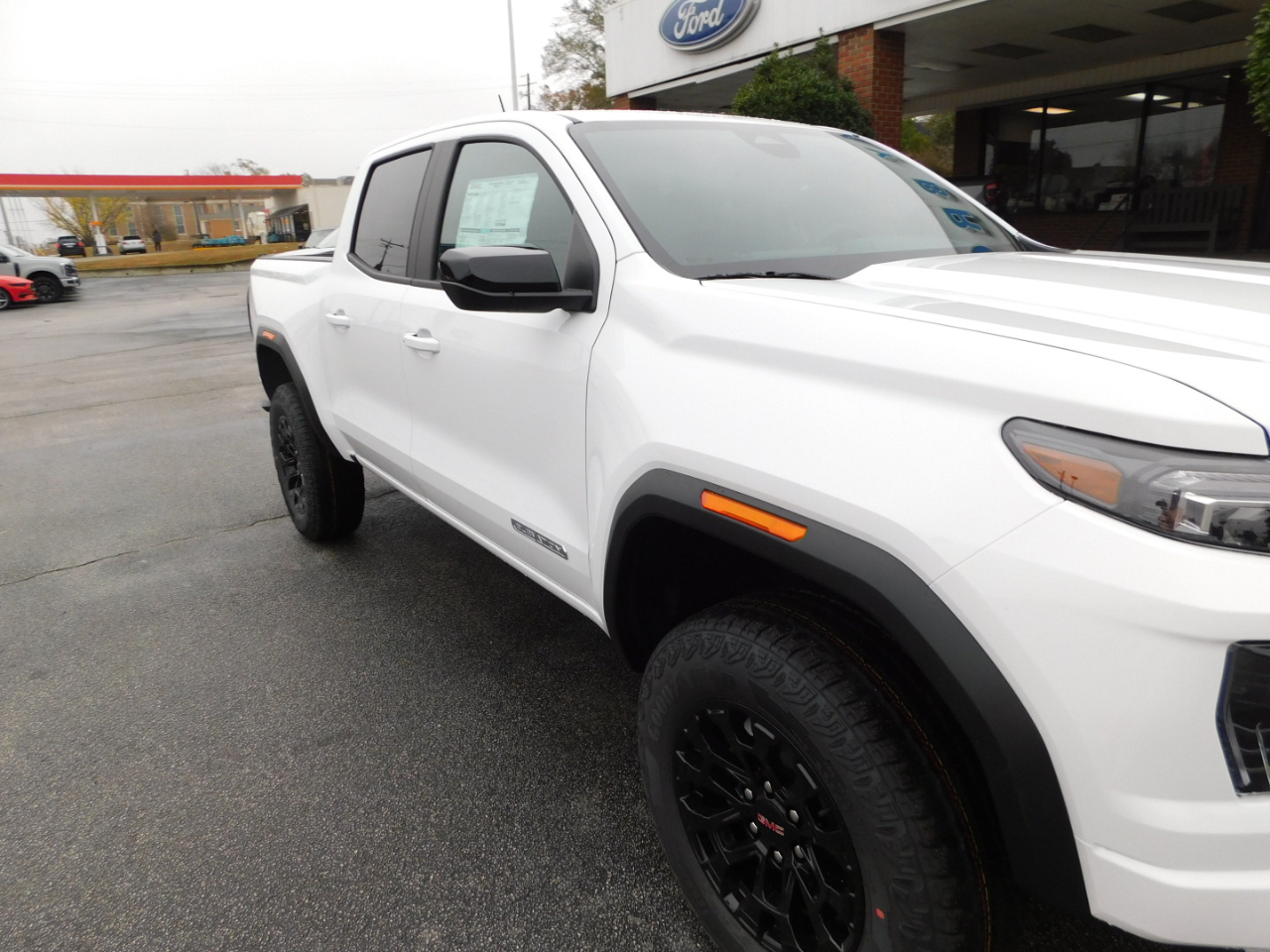 GMC Canyon 2WD Crew Cab Elevation 2026