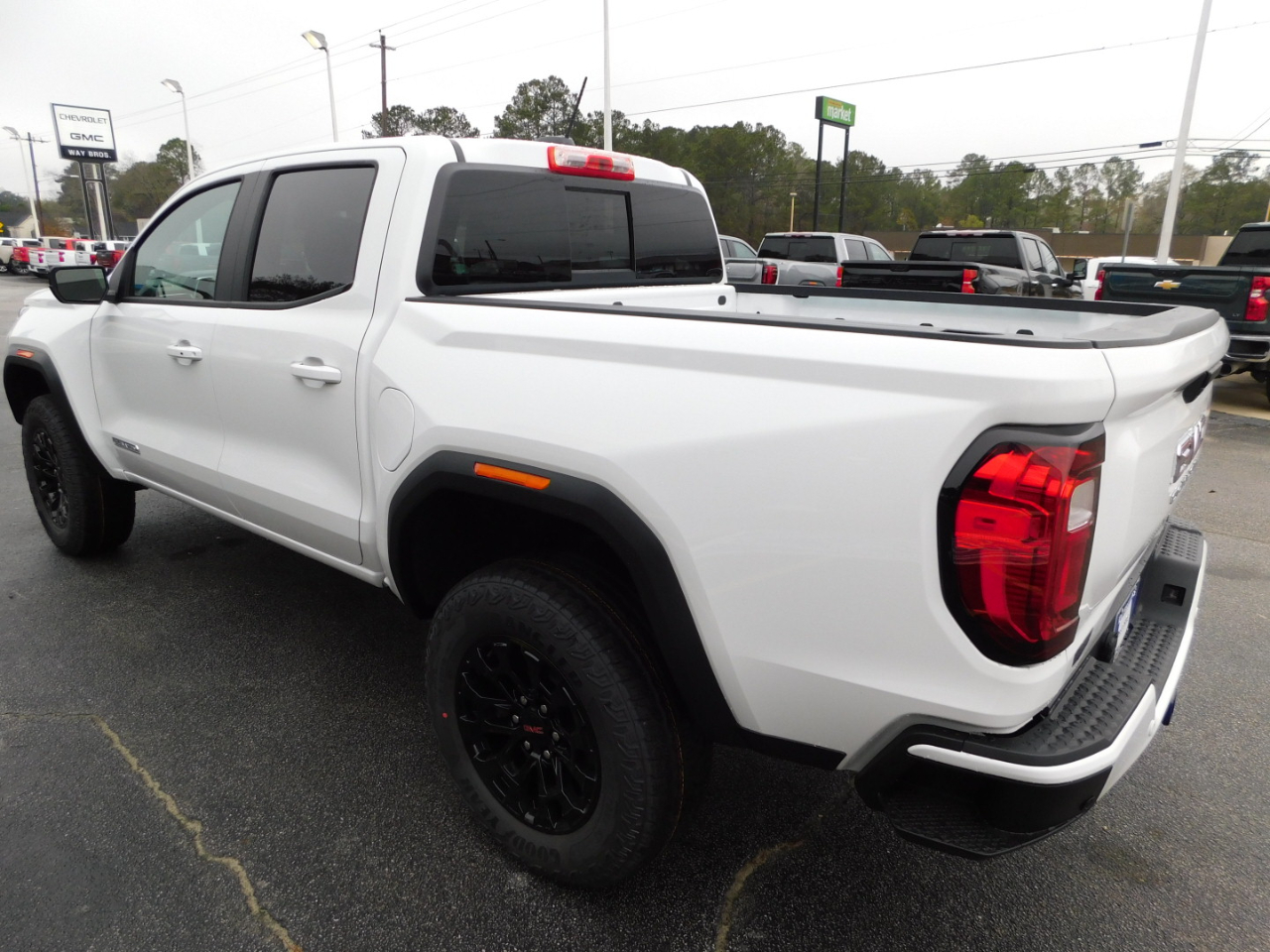 GMC Canyon 2WD Crew Cab Elevation 2026