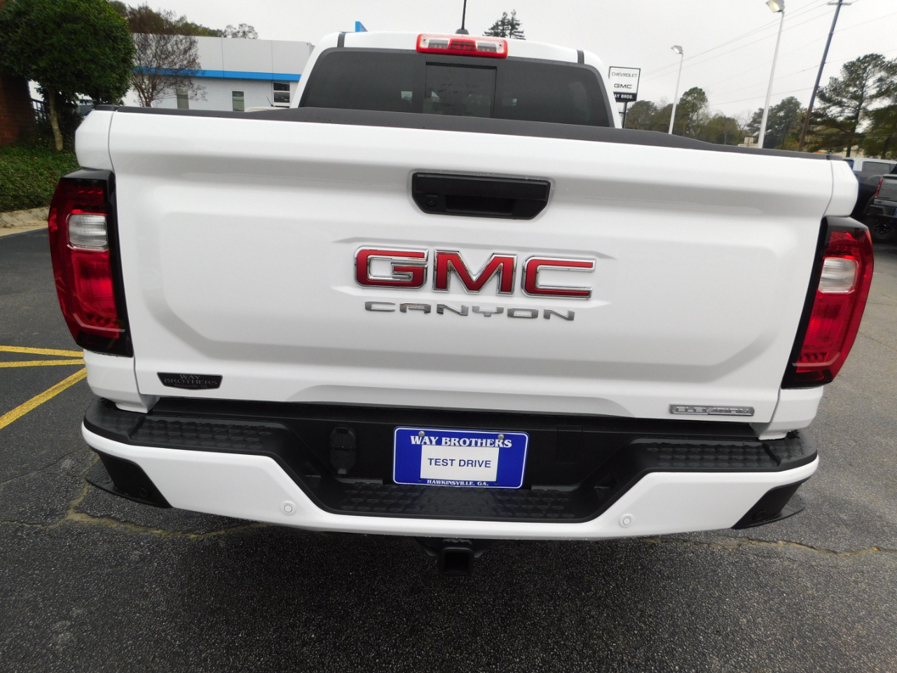 GMC Canyon 2WD Crew Cab Elevation 2026