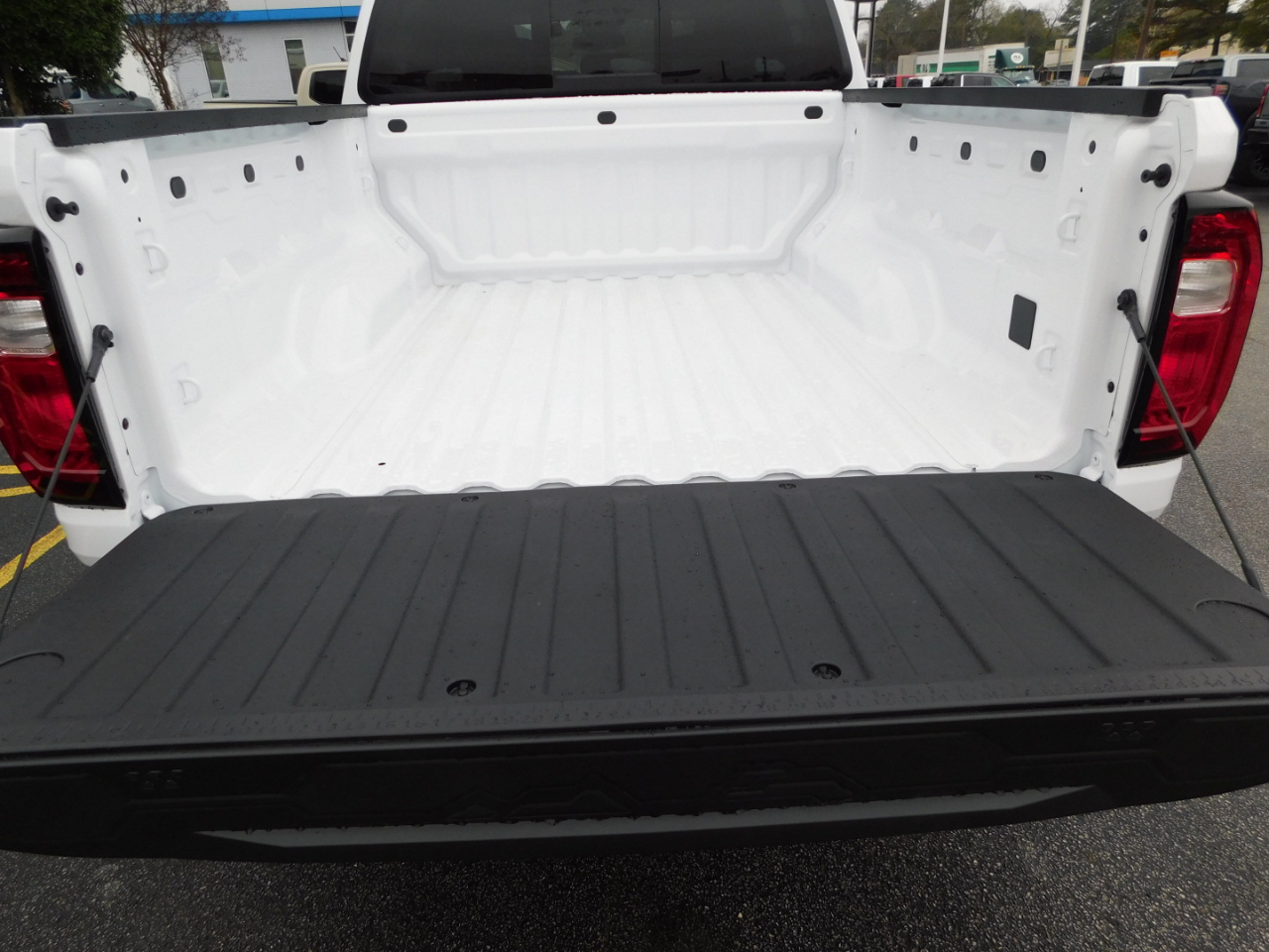 GMC Canyon 2WD Crew Cab Elevation 2026