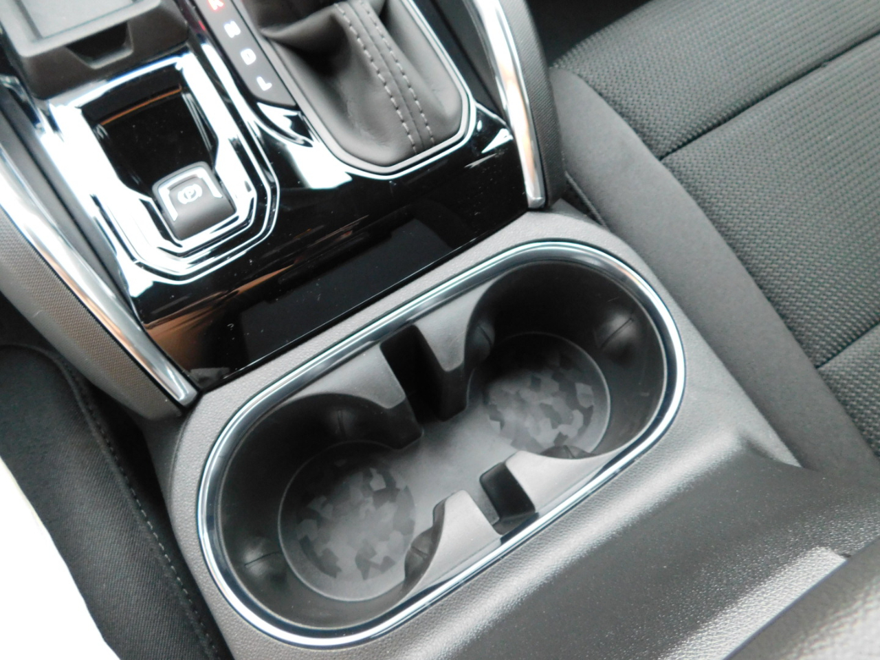 GMC Canyon 2WD Crew Cab Elevation 2026