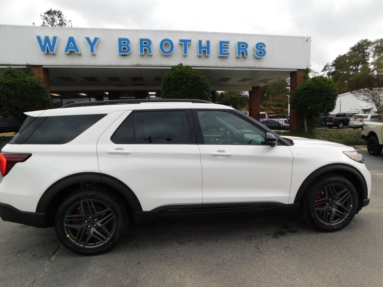 2026 Ford Explorer ST-LINE RWD