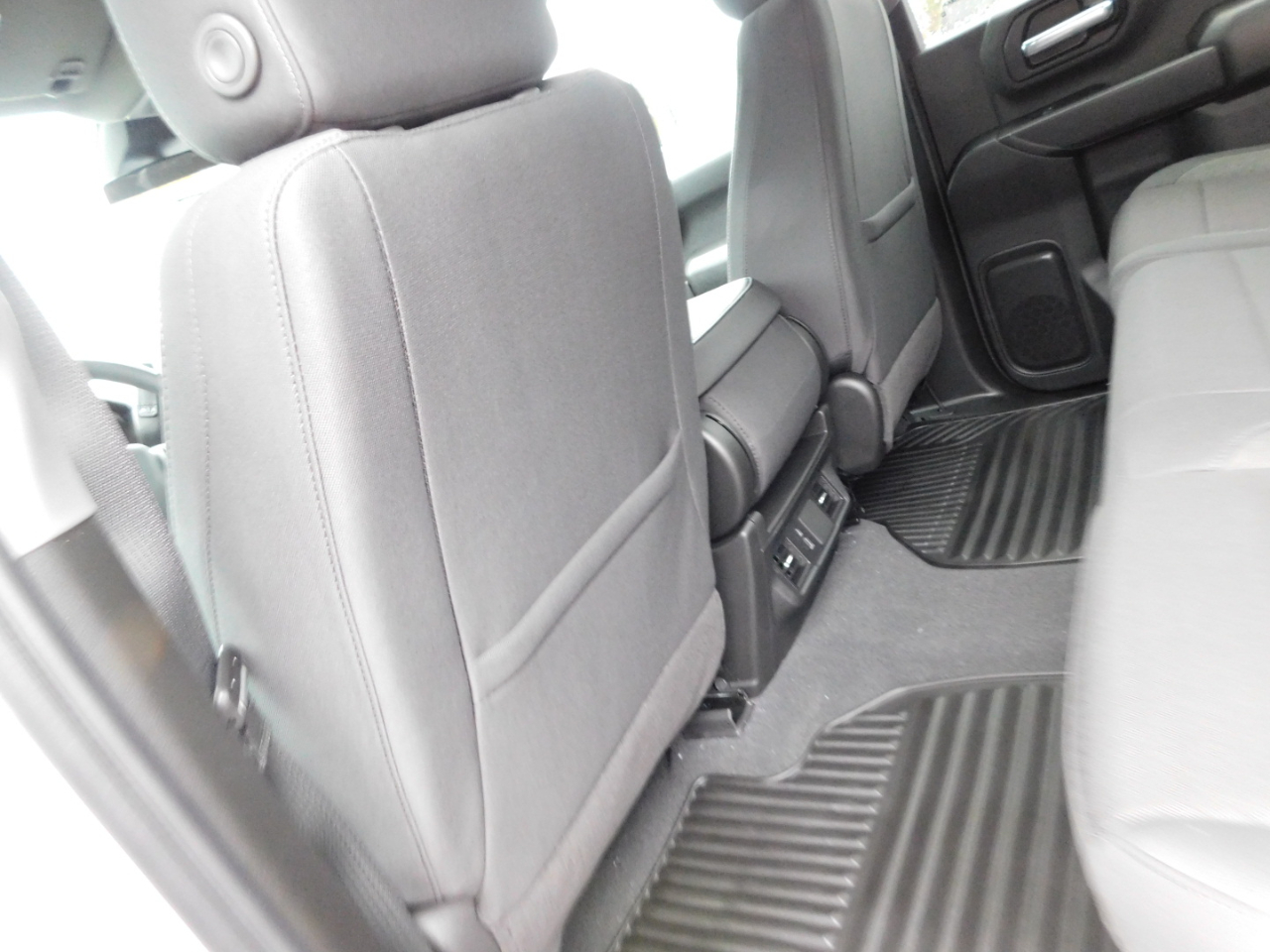 Chevrolet Silverado 2500HD 4WD Crew Cab 159" Custom 2026