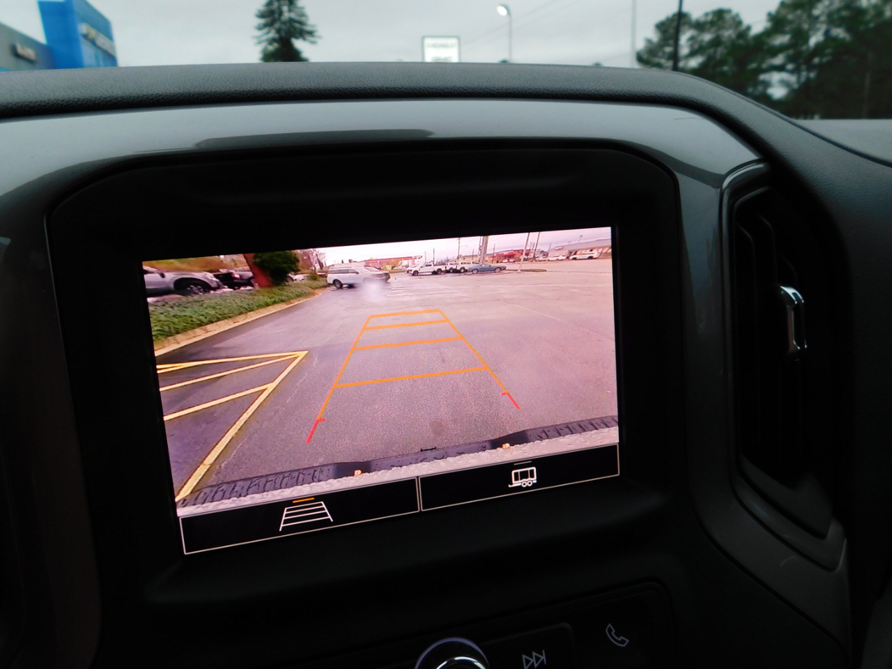 Chevrolet Silverado 2500HD 4WD Crew Cab 159" Custom 2026