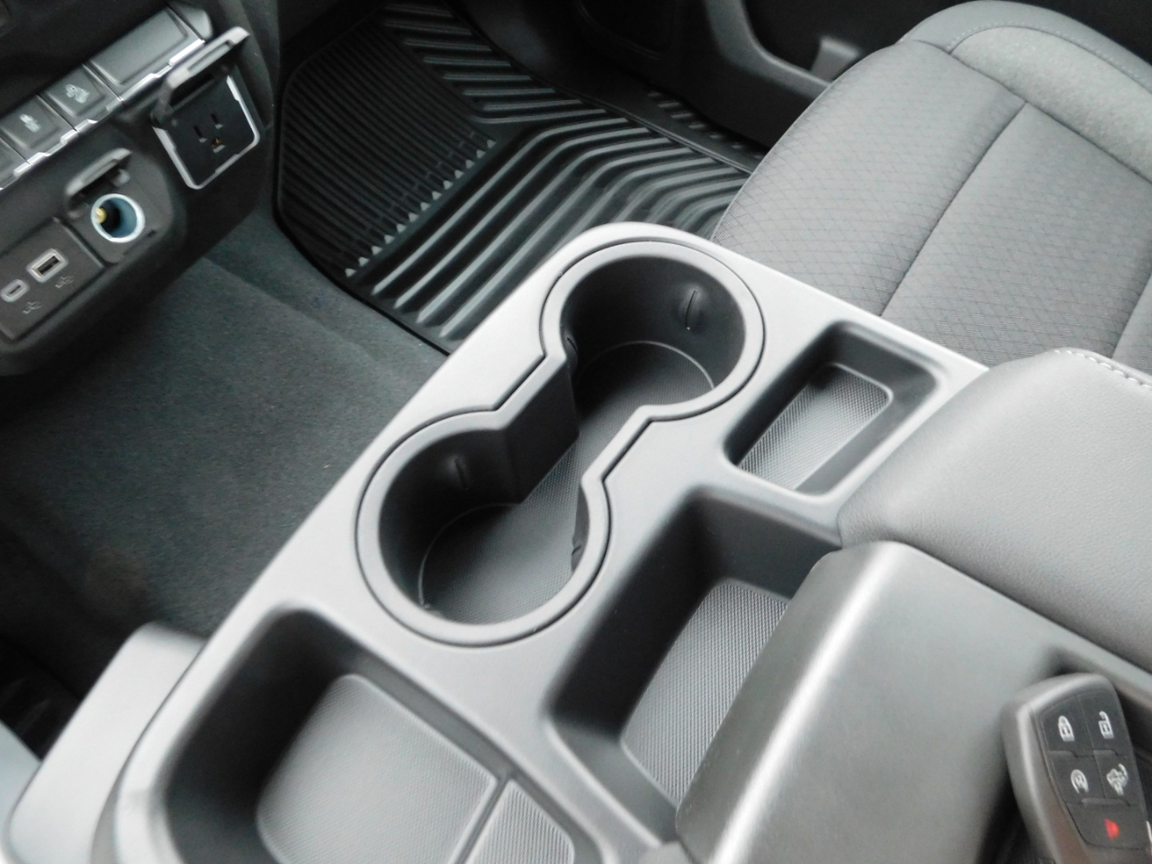 Chevrolet Silverado 2500HD 4WD Crew Cab 159" Custom 2026