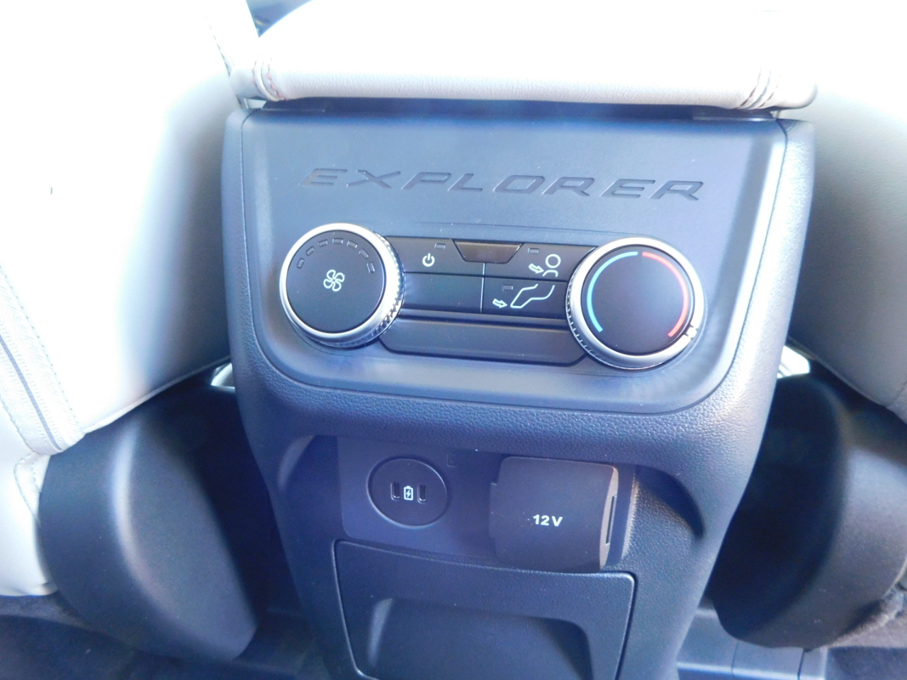 Ford Explorer Active RWD 2026