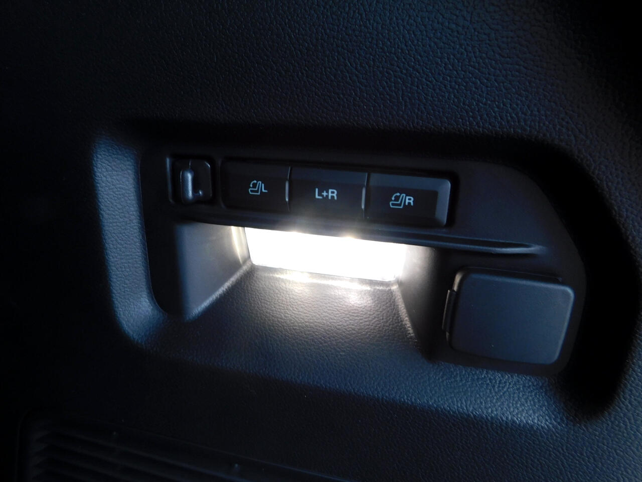 Ford Explorer ST 4WD 2026