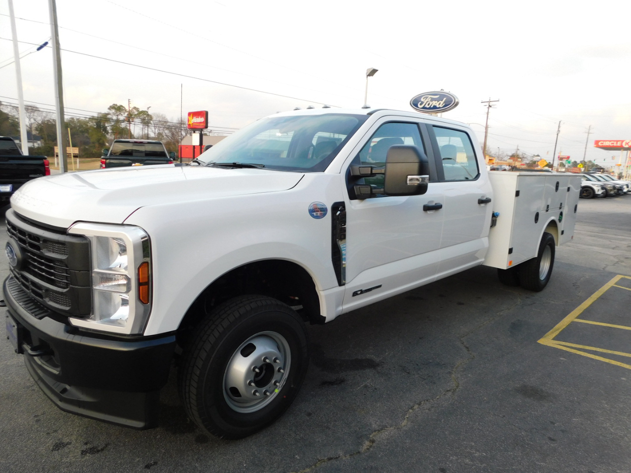 Ford Super Duty F-350 DRW  2026