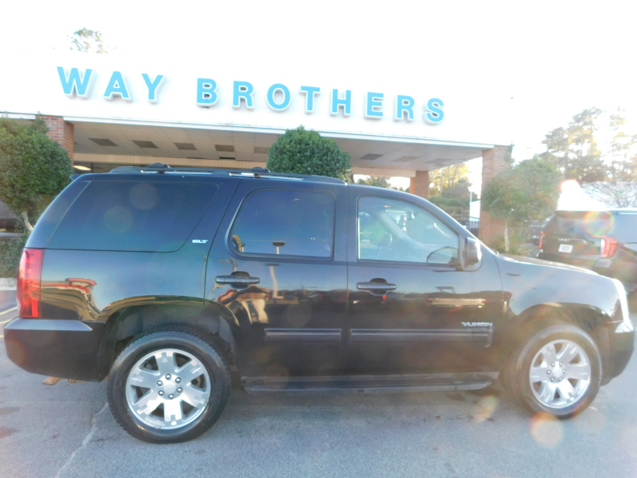 2011 GMC Yukon 2WD 4dr 1500 SLT